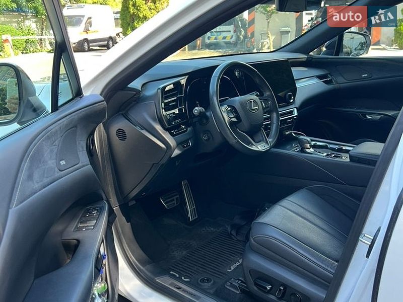 Внедорожник / Кроссовер Lexus RX 2023 в Одессе
