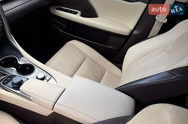 Внедорожник / Кроссовер Lexus RX 2017 в Киеве