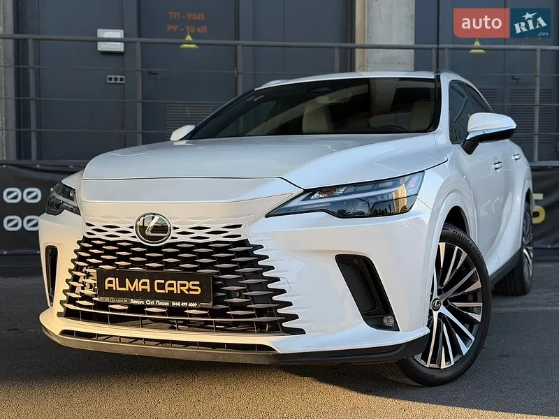 Lexus RX 2023