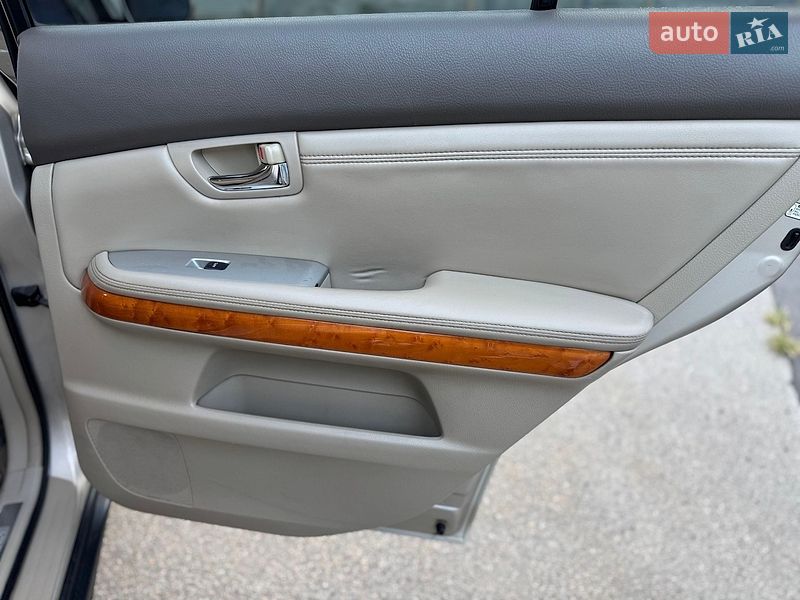 Позашляховик / Кросовер Lexus RX 2008 в Києві