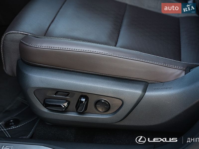 Внедорожник / Кроссовер Lexus RX 2025 в Днепре