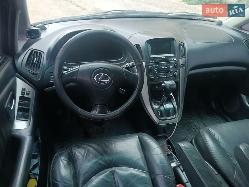 Внедорожник / Кроссовер Lexus RX 2002 в Тернополе