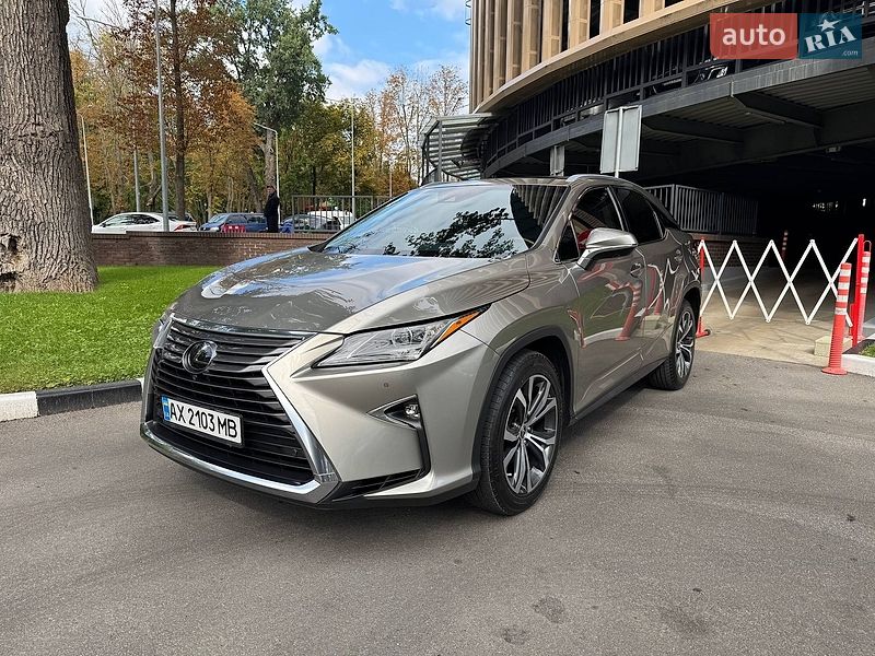 Lexus RX, фото из объявления