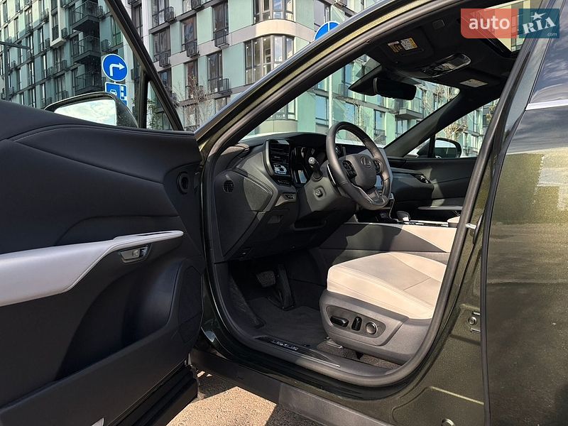 Внедорожник / Кроссовер Lexus RX 2024 в Днепре фото 26 Внедорожник / Кроссовер Lexus RX 2024 в Днепре