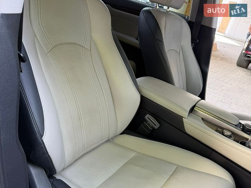 Позашляховик / Кросовер Lexus RX 2016 в Дніпрі