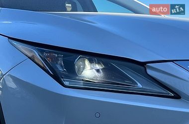 Позашляховик / Кросовер Lexus RX 2018 в Львові