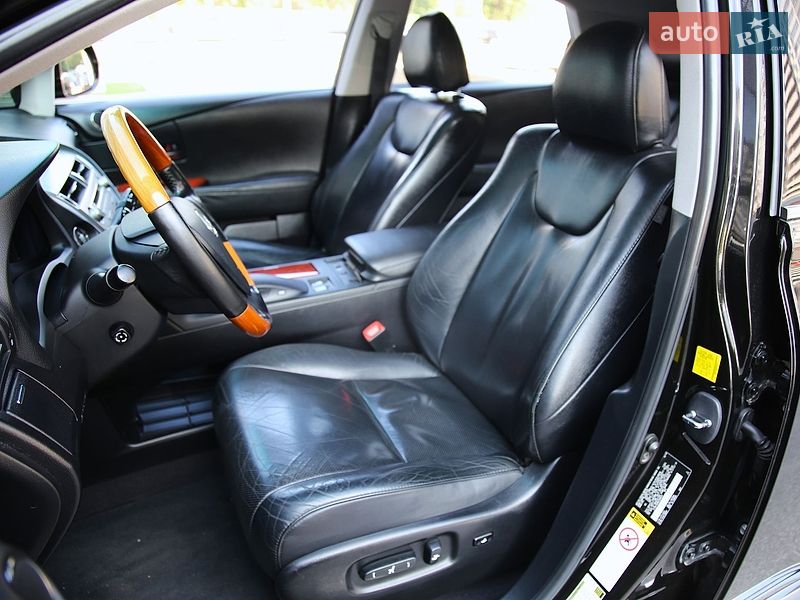 Lexus RX, фото из объявления