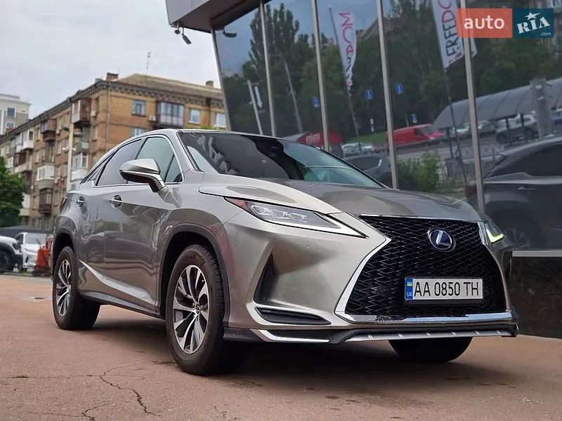 Lexus RX 2020
