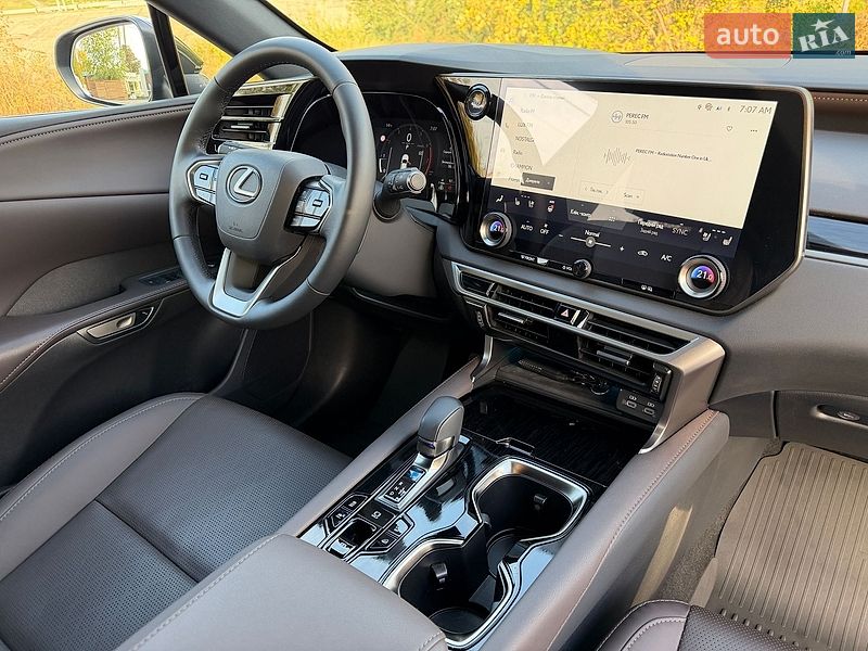 Внедорожник / Кроссовер Lexus RX 2025 в Киеве