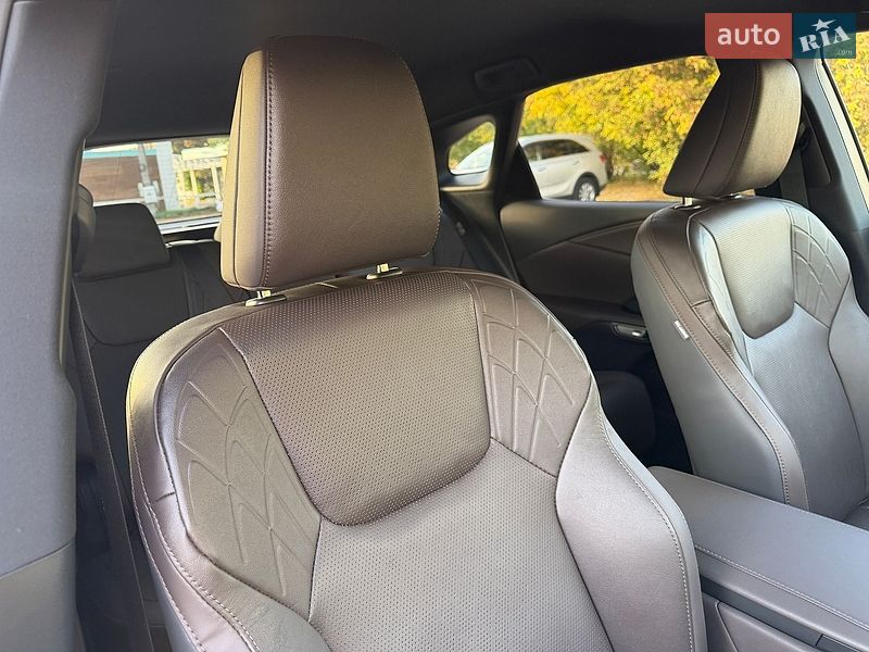 Внедорожник / Кроссовер Lexus RX 2025 в Киеве