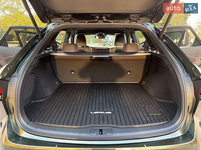 Внедорожник / Кроссовер Lexus RX 2025 в Киеве