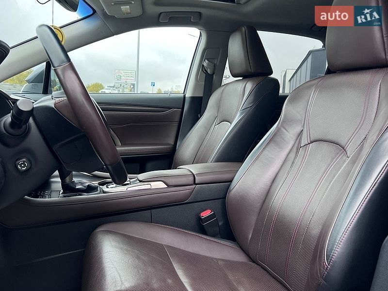 Внедорожник / Кроссовер Lexus RX 2016 в Львове
