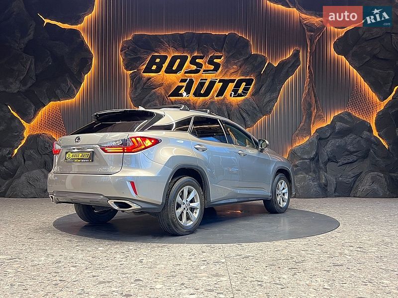 Позашляховик / Кросовер Lexus RX 2018 в Львові