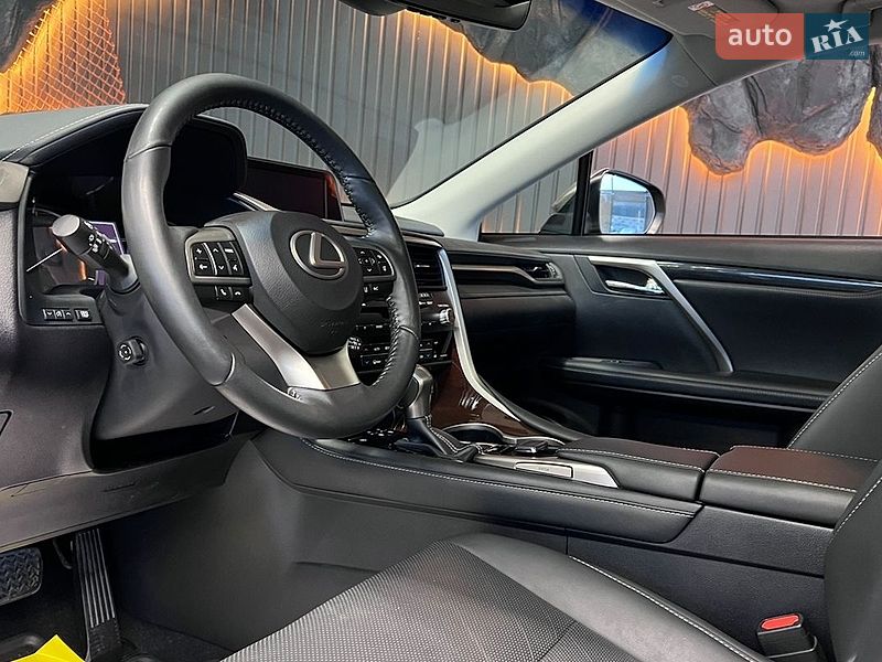 Позашляховик / Кросовер Lexus RX 2018 в Львові