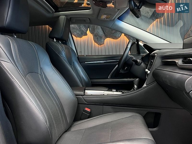 Позашляховик / Кросовер Lexus RX 2018 в Львові