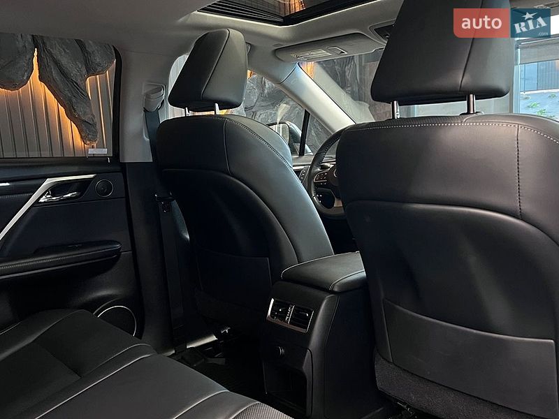 Позашляховик / Кросовер Lexus RX 2018 в Львові
