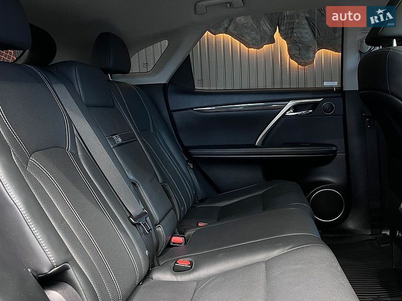 Позашляховик / Кросовер Lexus RX 2018 в Львові