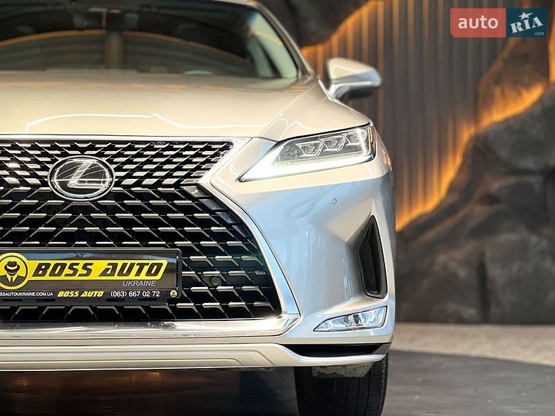 Позашляховик / Кросовер Lexus RX 2018 в Львові