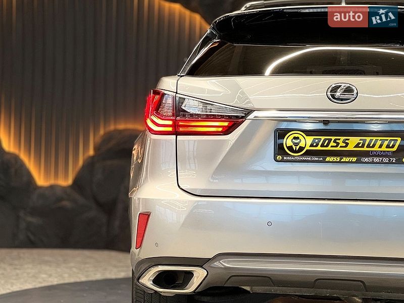 Позашляховик / Кросовер Lexus RX 2018 в Львові