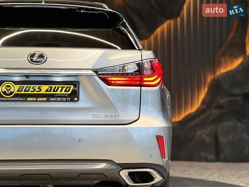 Позашляховик / Кросовер Lexus RX 2018 в Львові