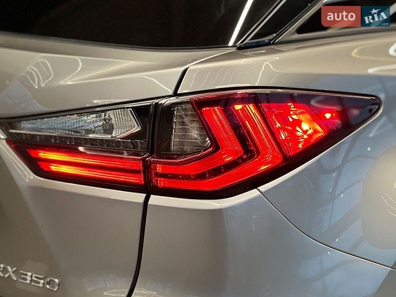 Позашляховик / Кросовер Lexus RX 2018 в Львові