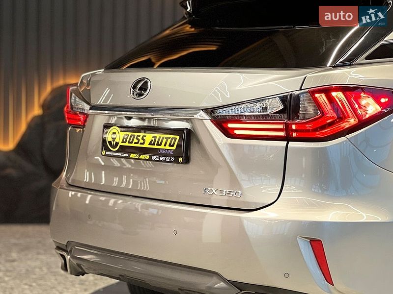 Позашляховик / Кросовер Lexus RX 2018 в Львові
