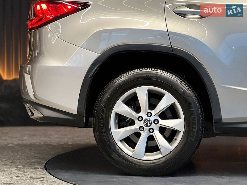 Позашляховик / Кросовер Lexus RX 2018 в Львові