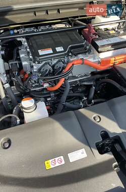 Позашляховик / Кросовер Lexus RZ 2023 в 