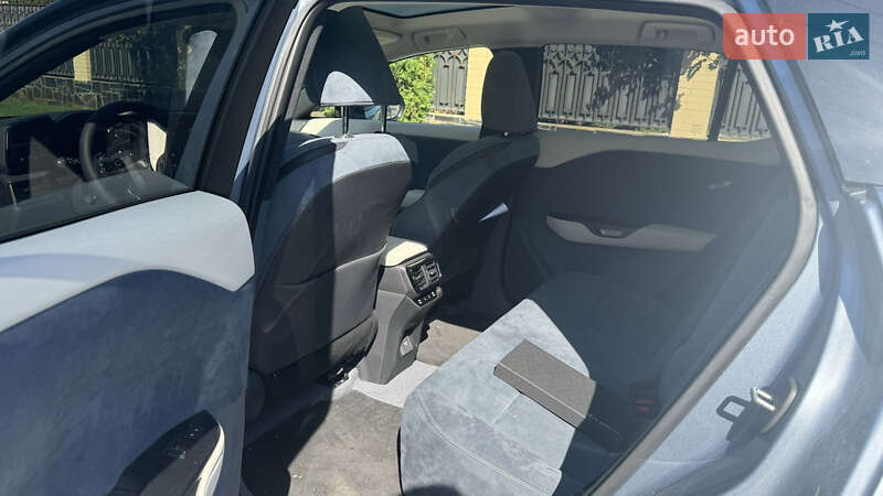 Внедорожник / Кроссовер Lexus RZ 2023 в Житомире