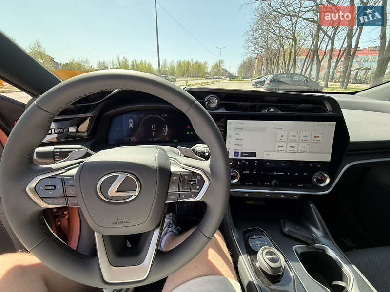 Позашляховик / Кросовер Lexus RZ 2024 в Києві