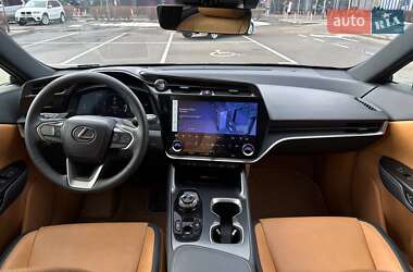 Позашляховик / Кросовер Lexus RZ 2023 в 