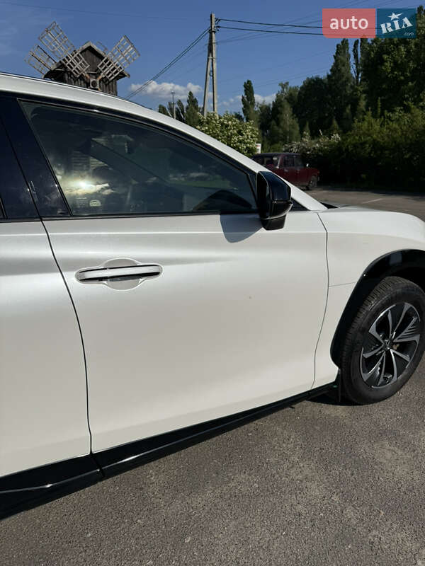 Внедорожник / Кроссовер Lexus RZ 2023 в Киеве