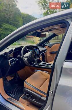 Внедорожник / Кроссовер Lexus RZ 2023 в 