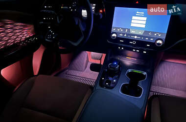 Позашляховик / Кросовер Lexus RZ 2023 в 