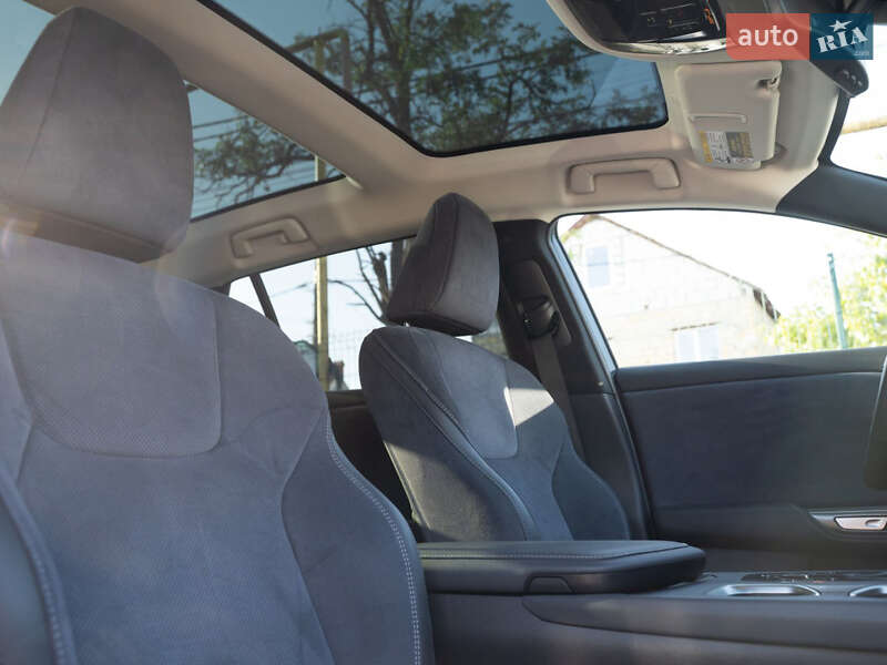 Внедорожник / Кроссовер Lexus RZ 2023 в Одессе фото 42 Внедорожник / Кроссовер Lexus RZ 2023 в Одессе