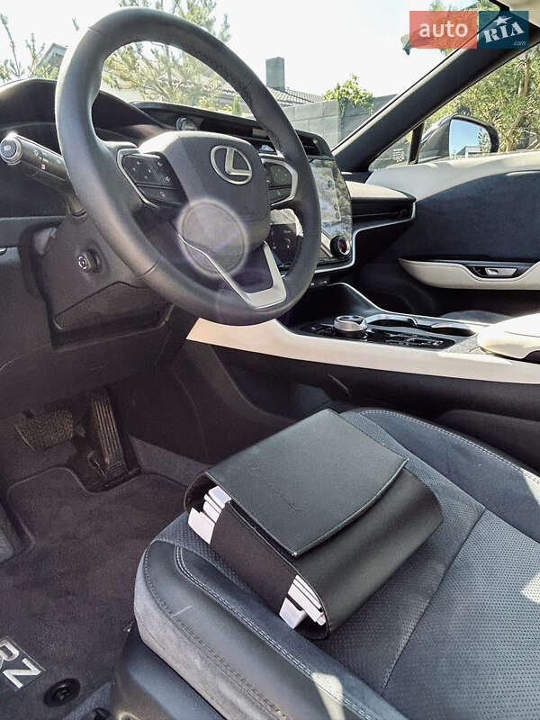 Внедорожник / Кроссовер Lexus RZ 2023 в Ровно