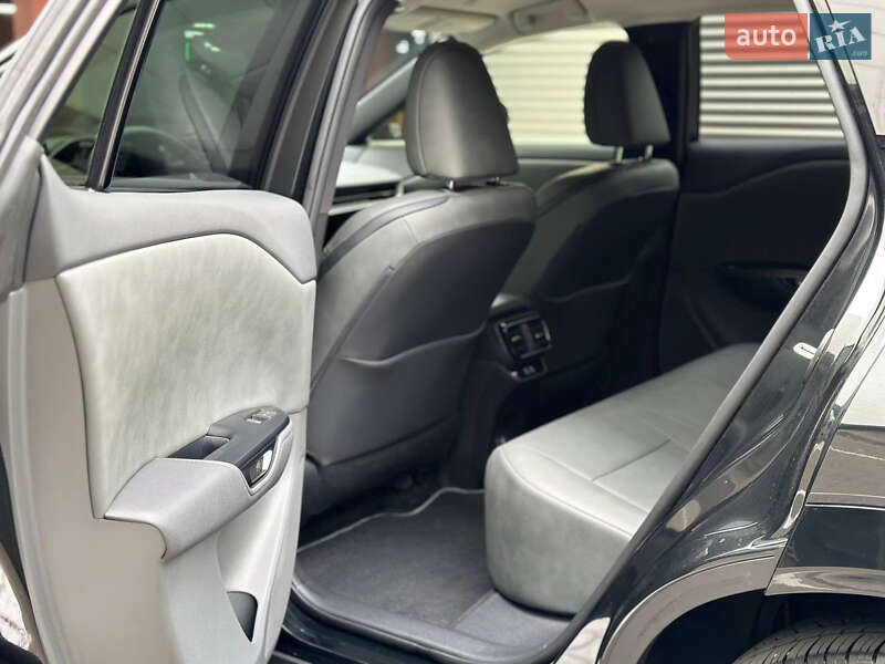 Позашляховик / Кросовер Lexus RZ 2024 в Києві фото 17 Позашляховик / Кросовер Lexus RZ 2024 в Києві