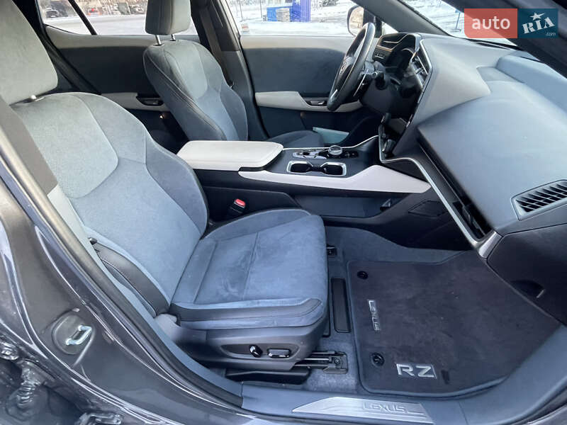 Внедорожник / Кроссовер Lexus RZ 2023 в Киеве фото 11 Внедорожник / Кроссовер Lexus RZ 2023 в Киеве