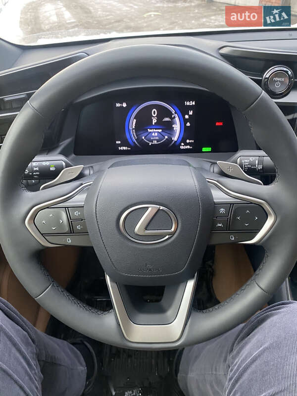 Позашляховик / Кросовер Lexus RZ 2024 в Києві