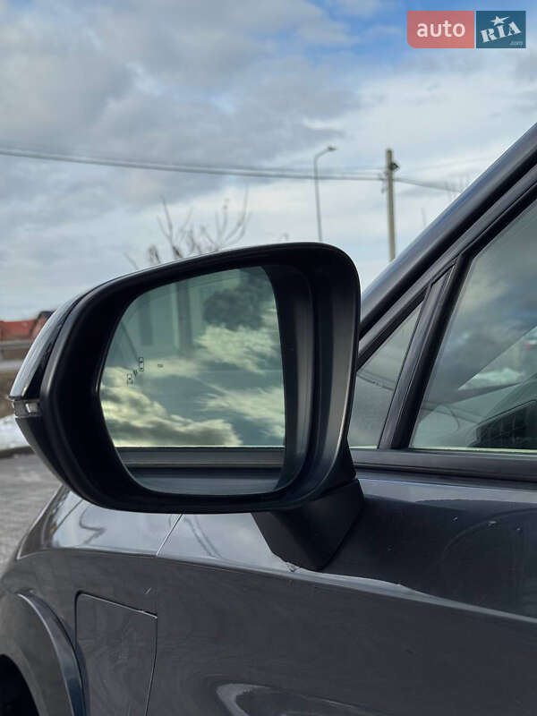 Позашляховик / Кросовер Lexus RZ 2024 в Стрию