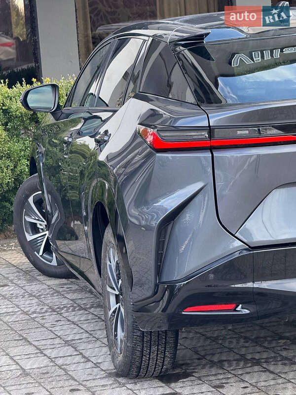 Позашляховик / Кросовер Lexus RZ 2024 в Стрию