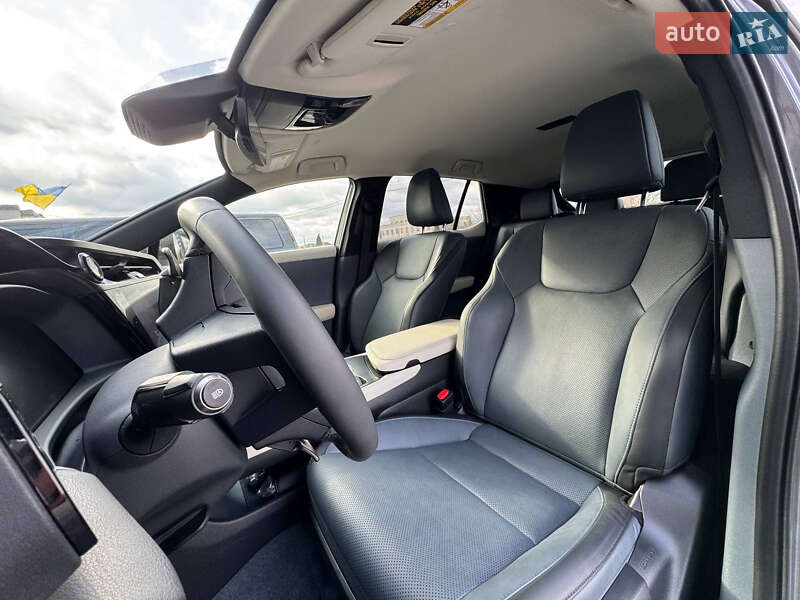 Позашляховик / Кросовер Lexus RZ 2024 в Стрию