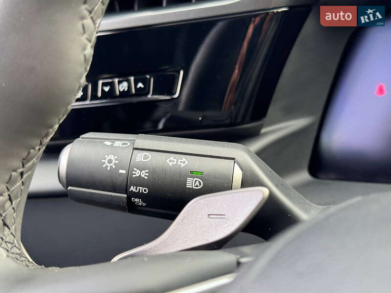 Позашляховик / Кросовер Lexus RZ 2024 в Стрию