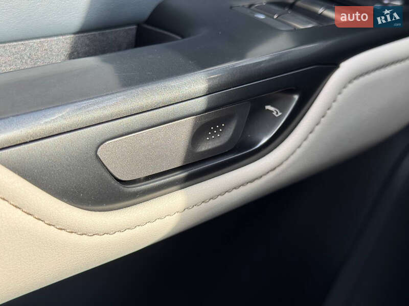 Позашляховик / Кросовер Lexus RZ 2024 в Стрию