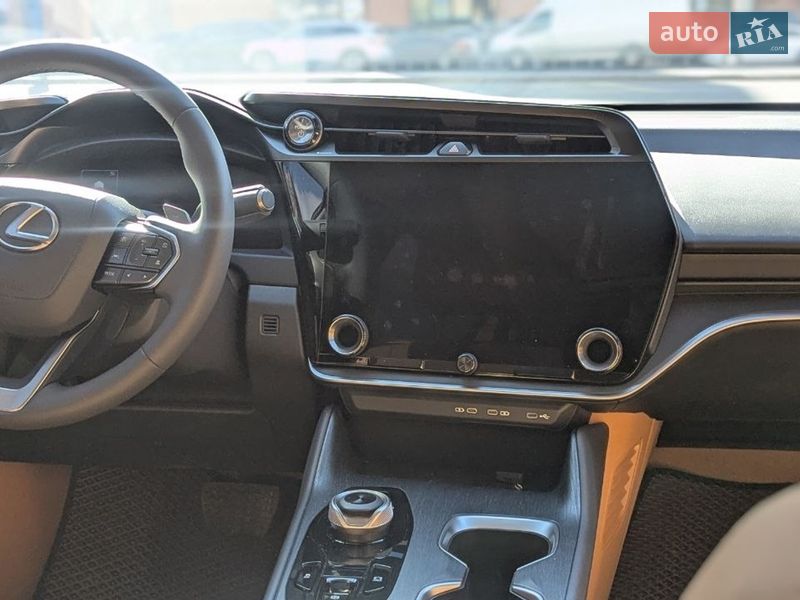 Внедорожник / Кроссовер Lexus RZ 2023 в Киеве фото 29 Внедорожник / Кроссовер Lexus RZ 2023 в Киеве