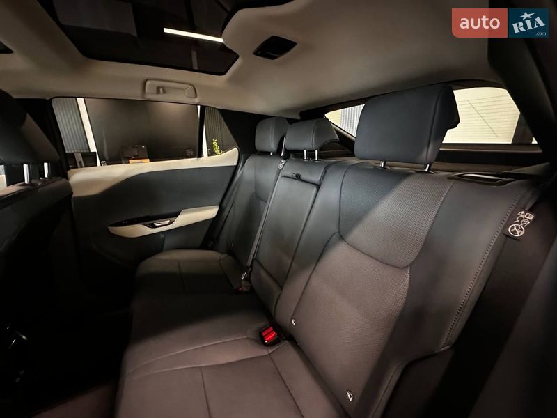 Позашляховик / Кросовер Lexus RZ 2023 в Львові фото 29 Позашляховик / Кросовер Lexus RZ 2023 в Львові