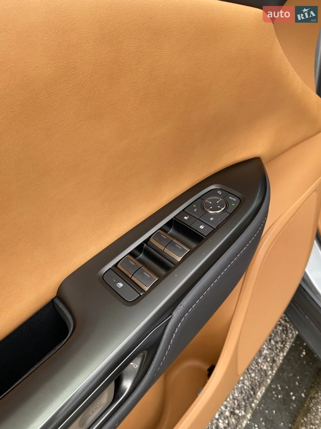 2024 Lexus RZ - мініатюра 13