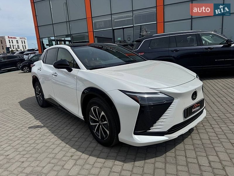 Lexus RZ 2023