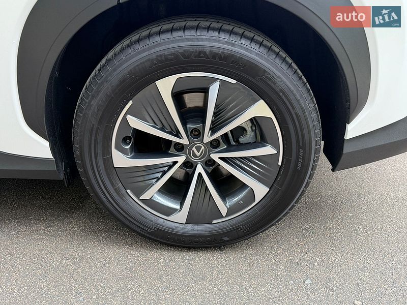 Внедорожник / Кроссовер Lexus RZ 2024 в Киеве