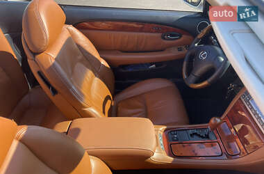 Кабриолет Lexus SC 2001 в 